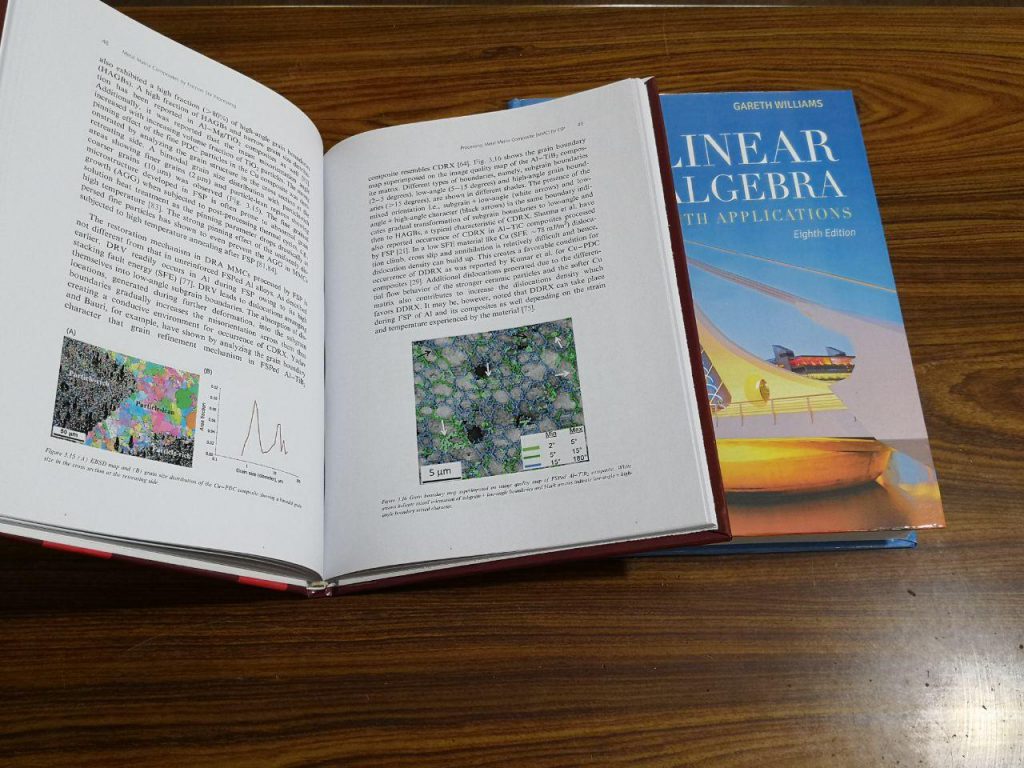 چاپ کتاب خارجی ، صحافی و ارسال کتاب با بهترین کیفیت