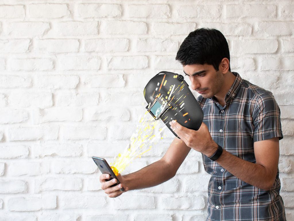 چگونه فایل کتاب الکترونیکی را مطالعه کنیم تا چشم ما نسوزد؟